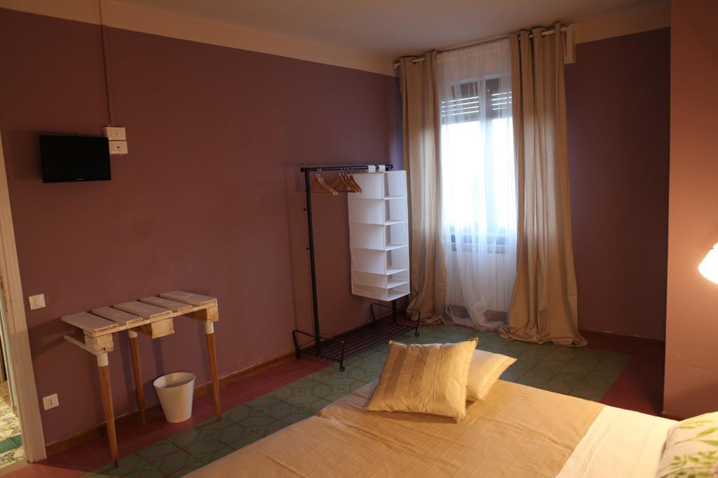 Duomo House Hotel Pisa Kamer foto